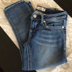 Seven7 brand Capri Jeans